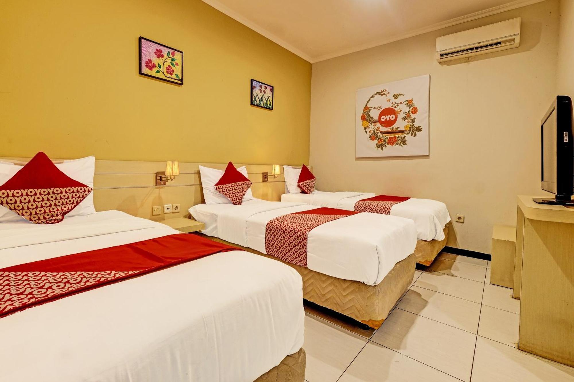 Sky Guesthouse Семаранг Екстериор снимка