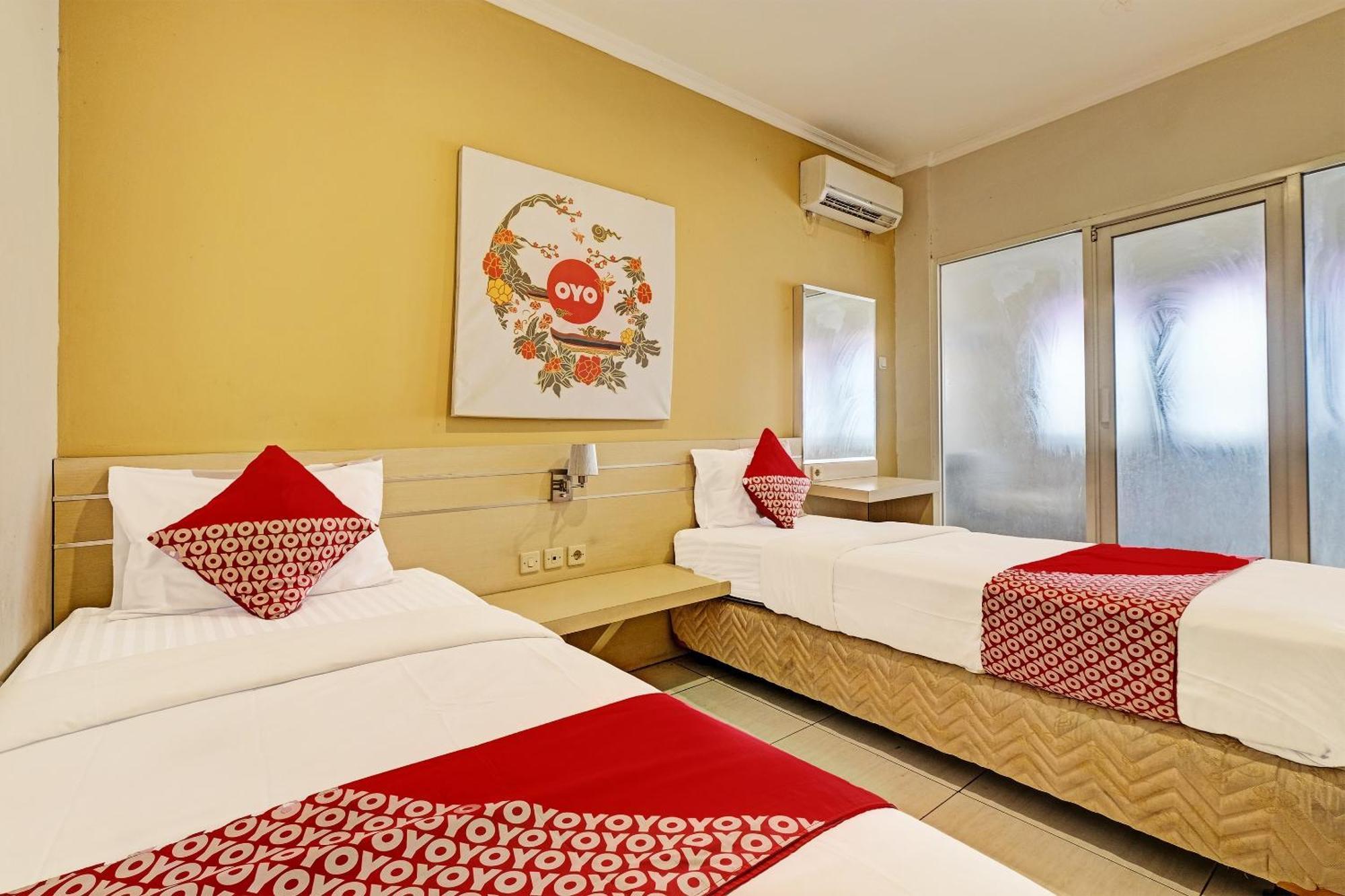 Sky Guesthouse Семаранг Екстериор снимка